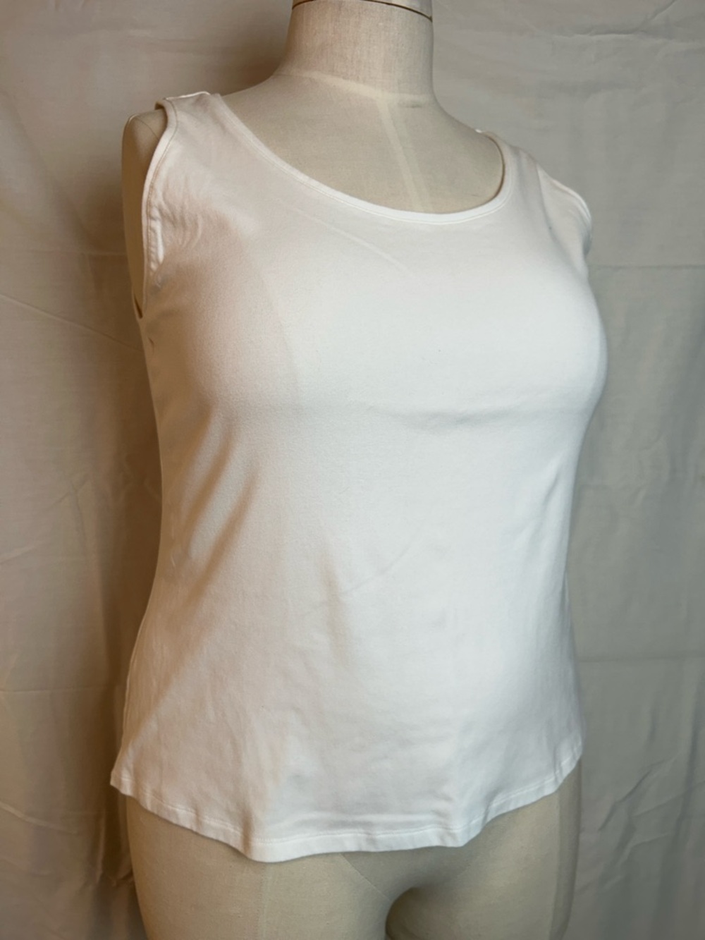 Relativity 2X White Tank Top Plus Size Basic Sleeveless Layering Camisole